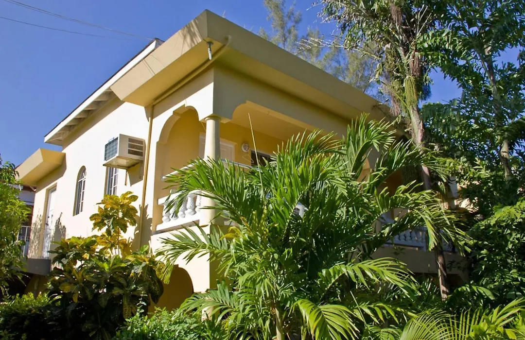 Seastar Inn-1